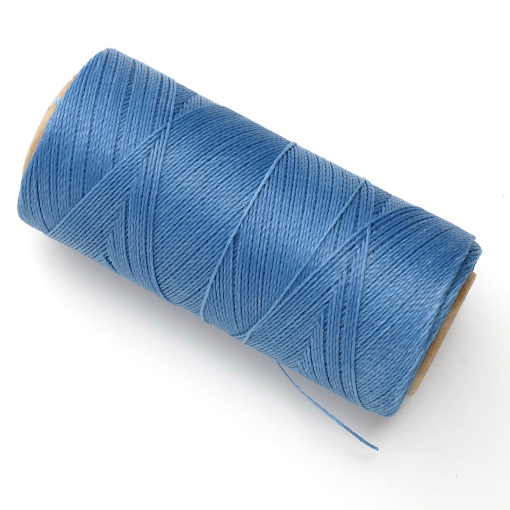 Bobine de fil ciré Linhasita 0,5mm pour micro macramé - Bleu 