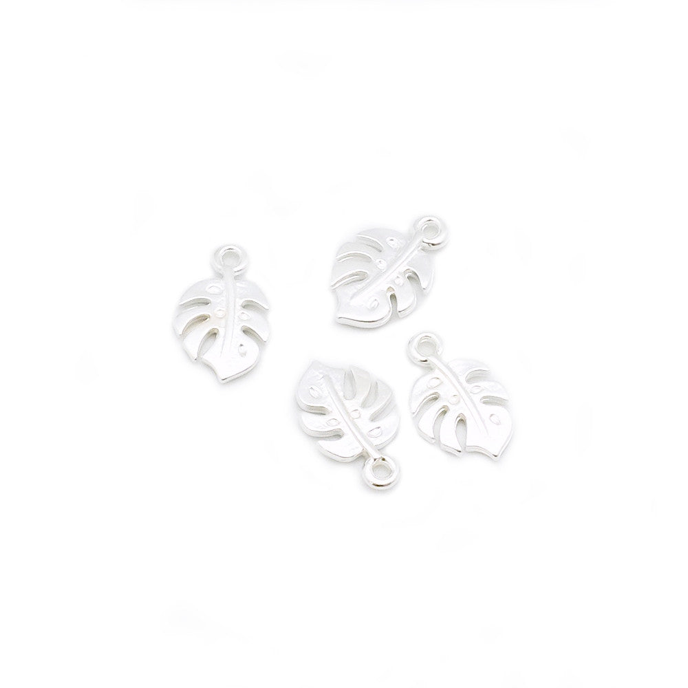 Lot de 4 pendentifs feuilles de Monstera en Zamak argenté